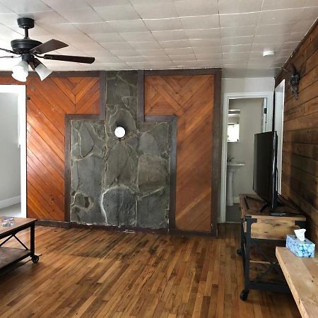 Updated + Clean Motel Room At The Base Of Mt Hood! Mount Hood Village Eksteriør billede
